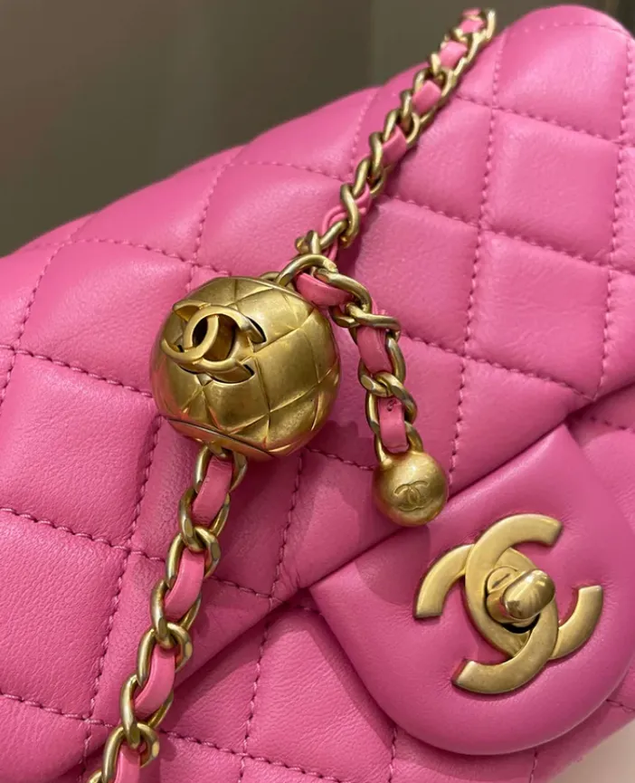 Chanel pink bag 2020 hotsell